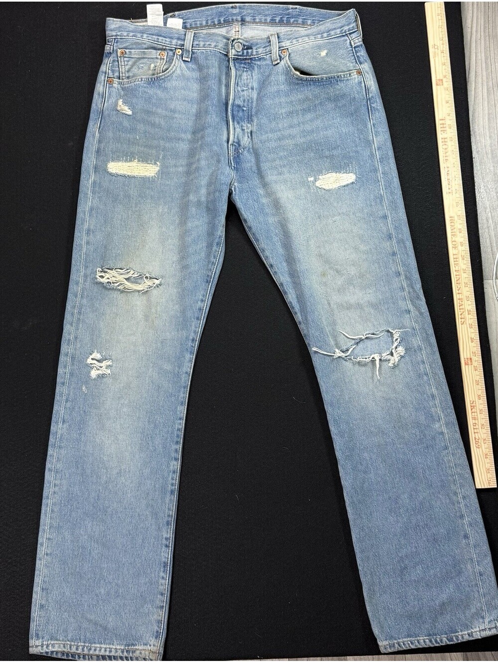 Levi’s Premium Men’s Blue Light Wash Denim Straight Jeans Distressed Mid Rise